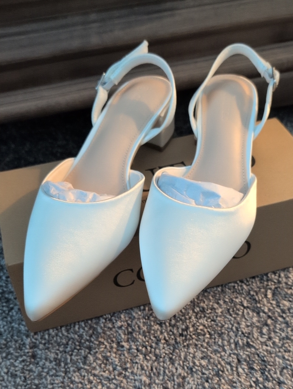 White Satin Material, Pointed Slingback Block Heel Women's Shoes, Size 7.5